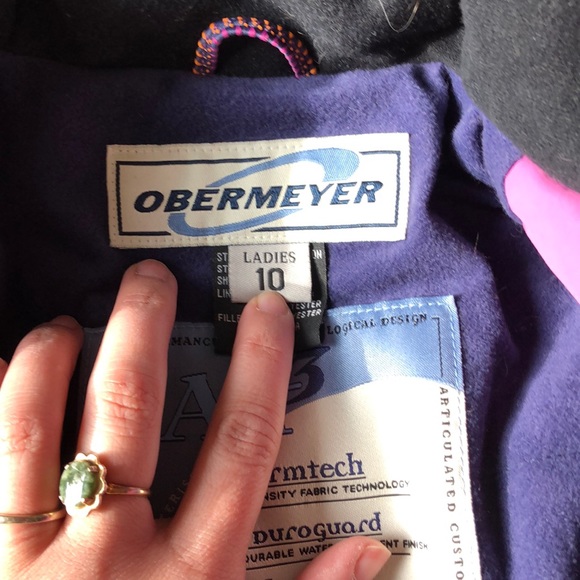 Skiing Coat - Picture 3 of 5